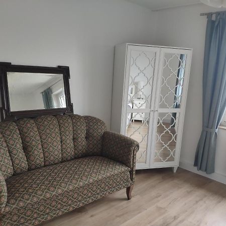 Gemuetliche Wohnung "Charly" Zum Wohlfuehlen Zu Allem Gut Angebunden Paderborn Exterior photo